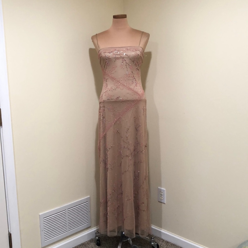 SOLD NWT BCBGMAXAZRIA Collection Gown Size 2 Nude Pink Sequin Floral Embroidery - Picture 2 of 12